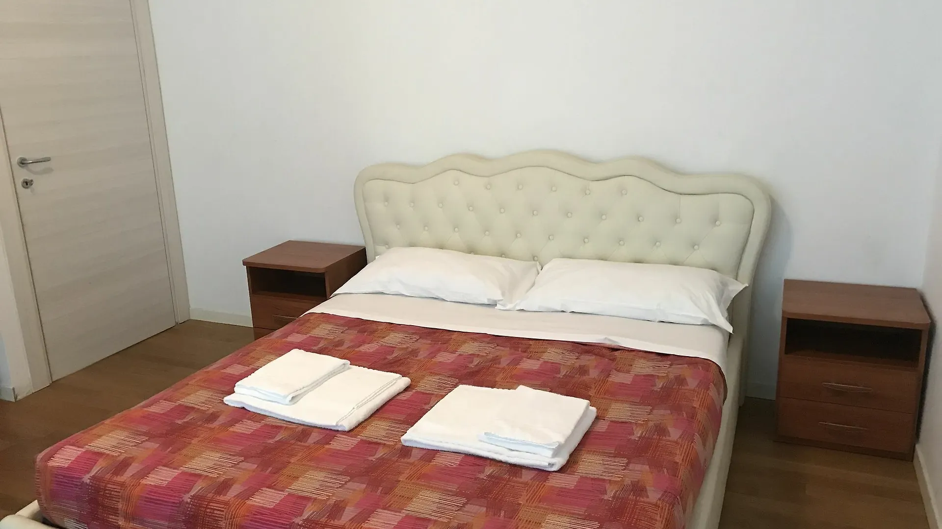 Red Line Apartments Milano