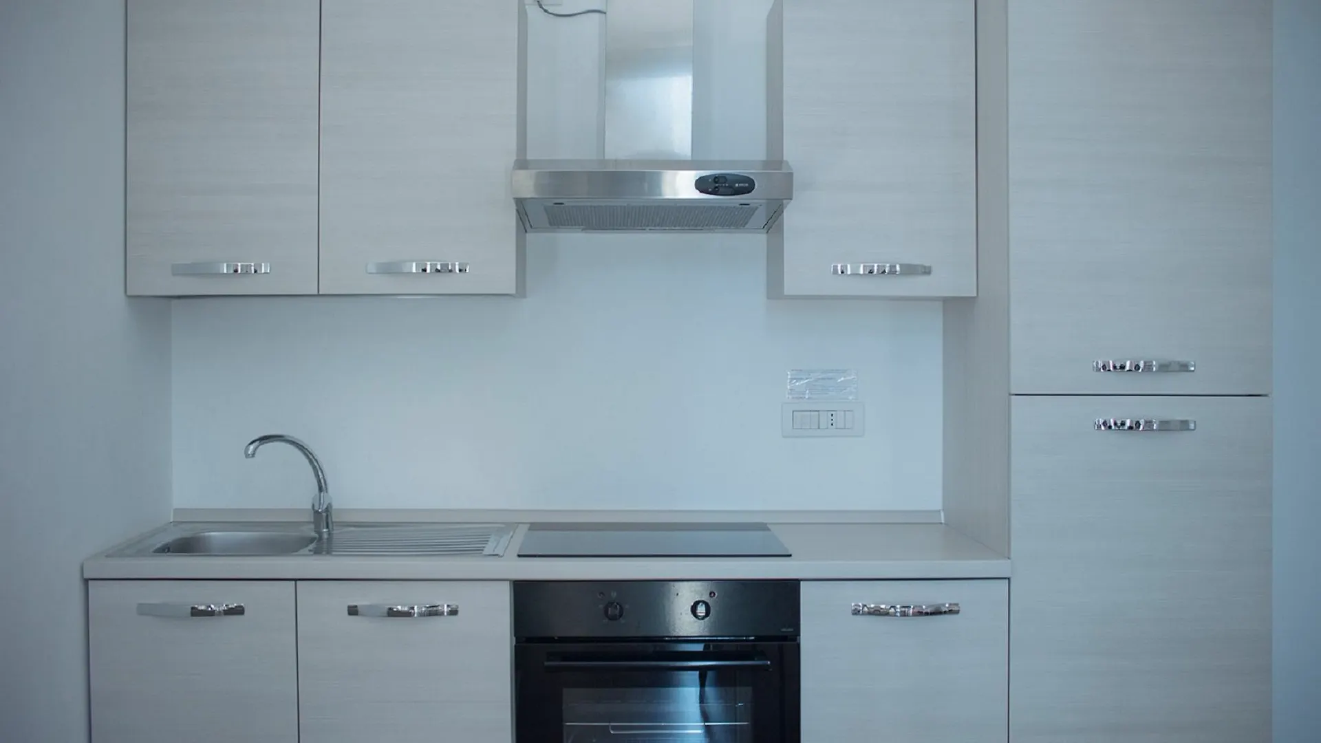 Red Line Apartments Milano Italia