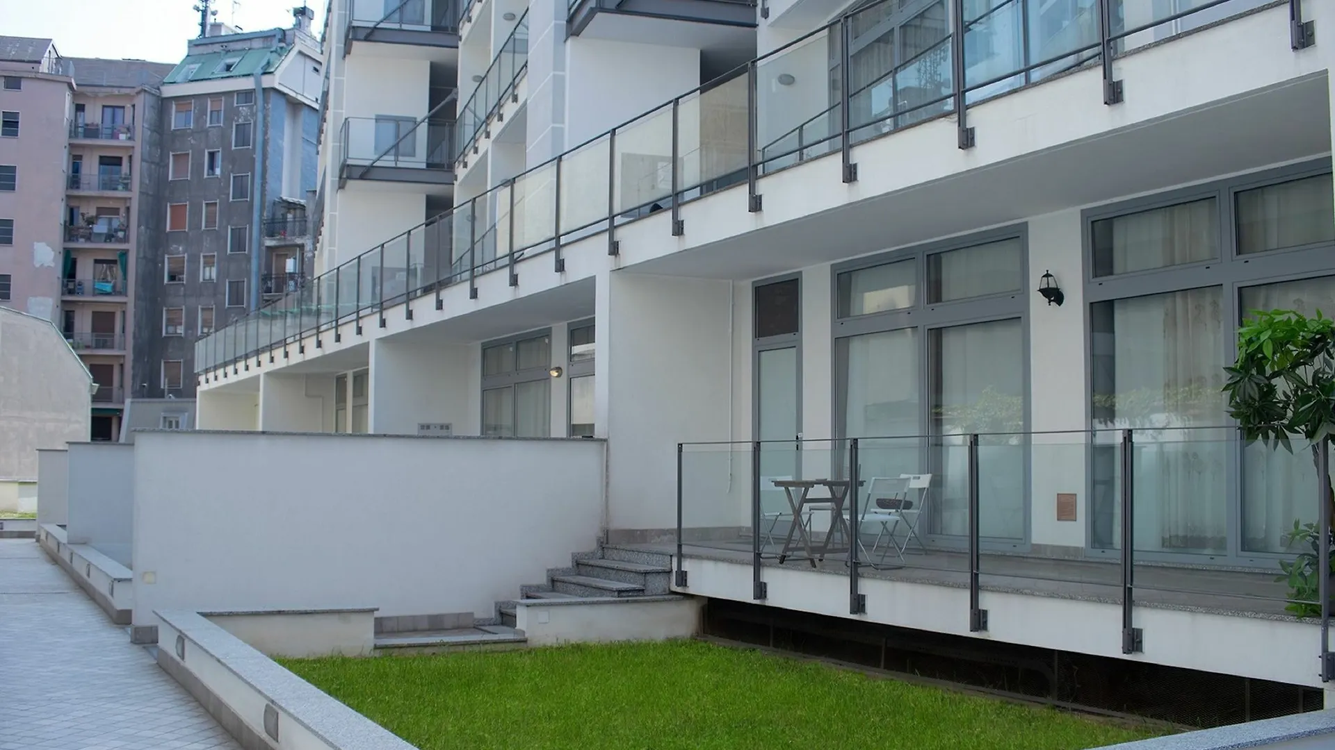 Red Line Apartments Milano