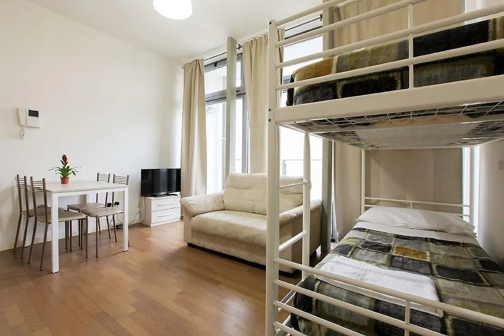 Red Line Apartments Milano Italia