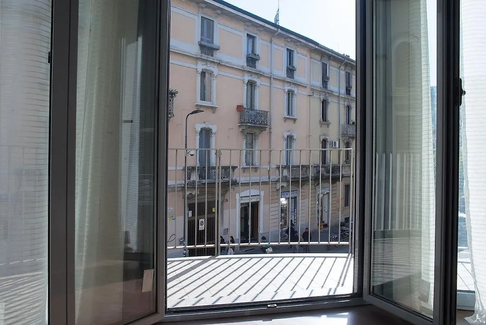 Red Line Apartments Milano