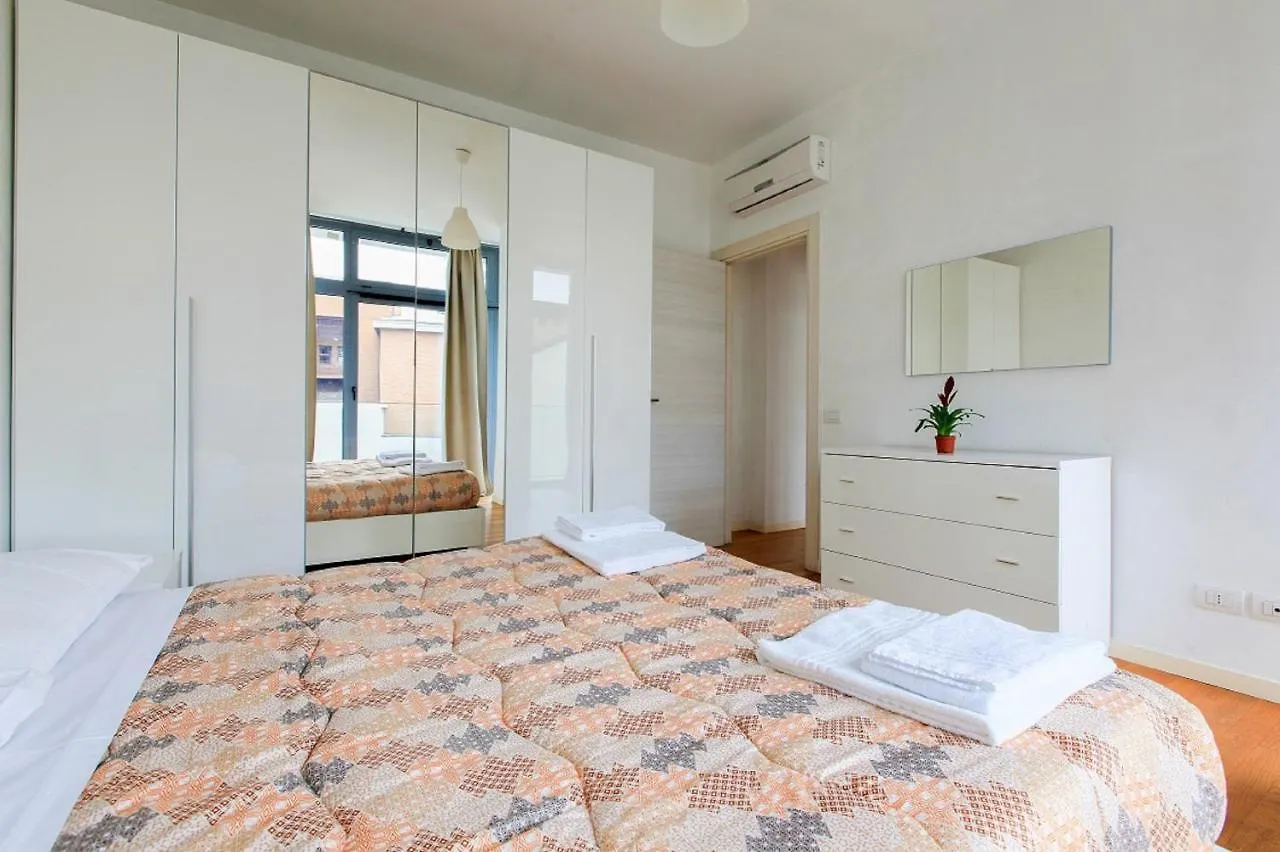 Red Line Apartments Milano