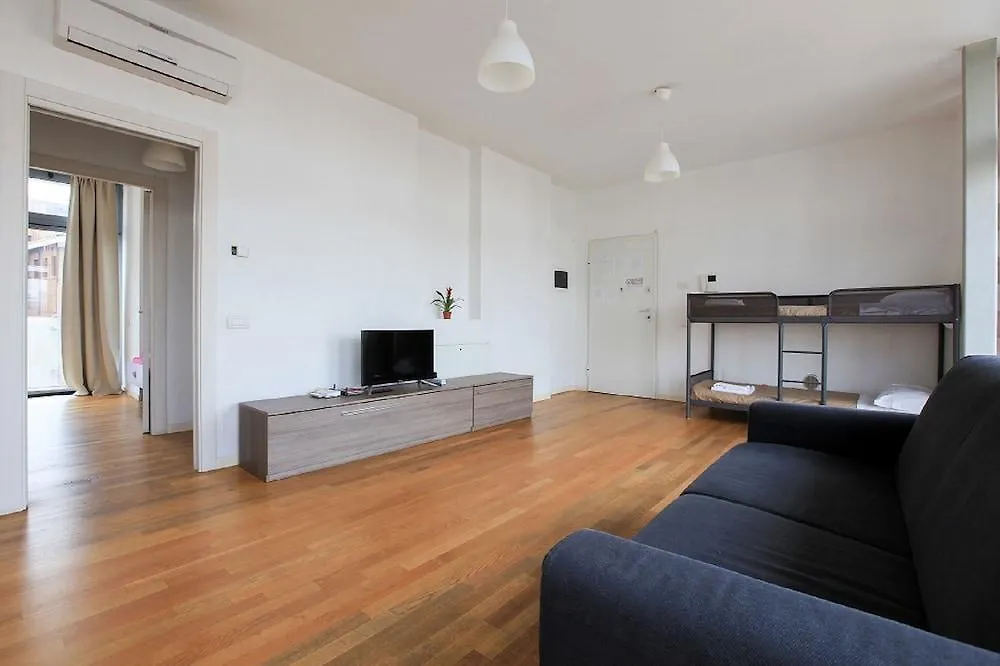 Red Line Apartments Milano Italia